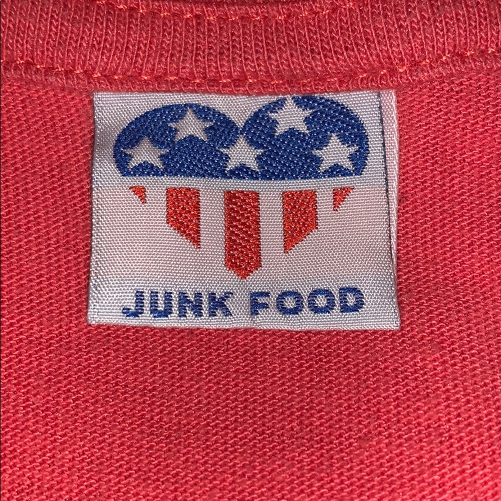 Tee - Picture 4 of 4